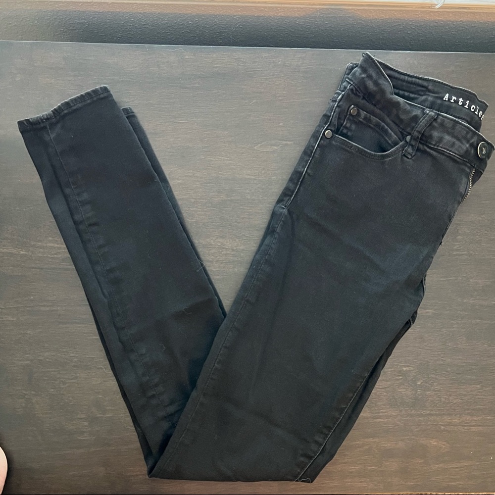 Articles of Society Black Mid Rise Skinny Jean —size 26